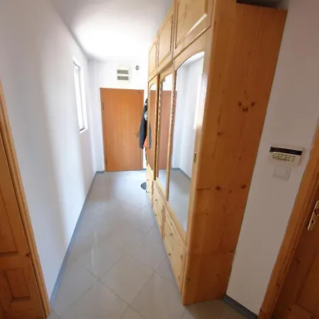 Spacious Penthouse Apartman *